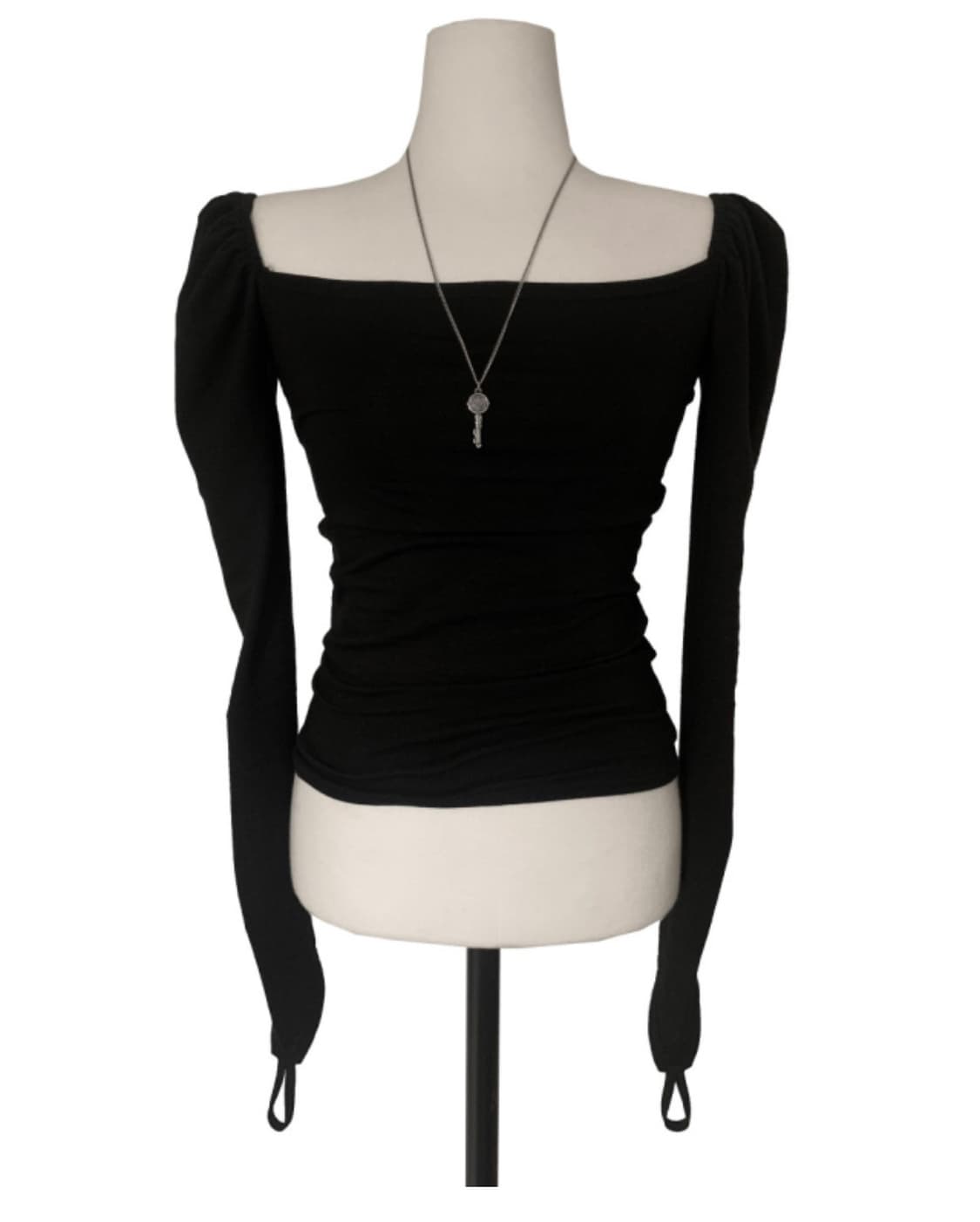 오뮤즈 스퀘어넥 롱슬리브 티셔츠 (착용샷 O) 상품이미지4