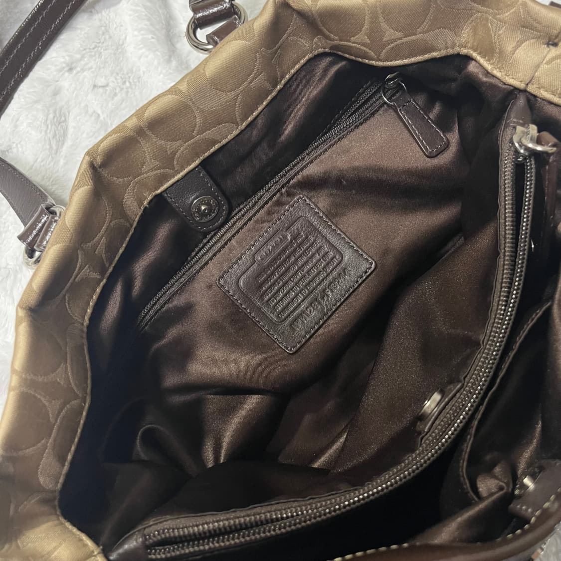 Coach 베이지 브라운 숄더백 크로스백 카페모카 시그니처  라떼갸루 상품이미지8