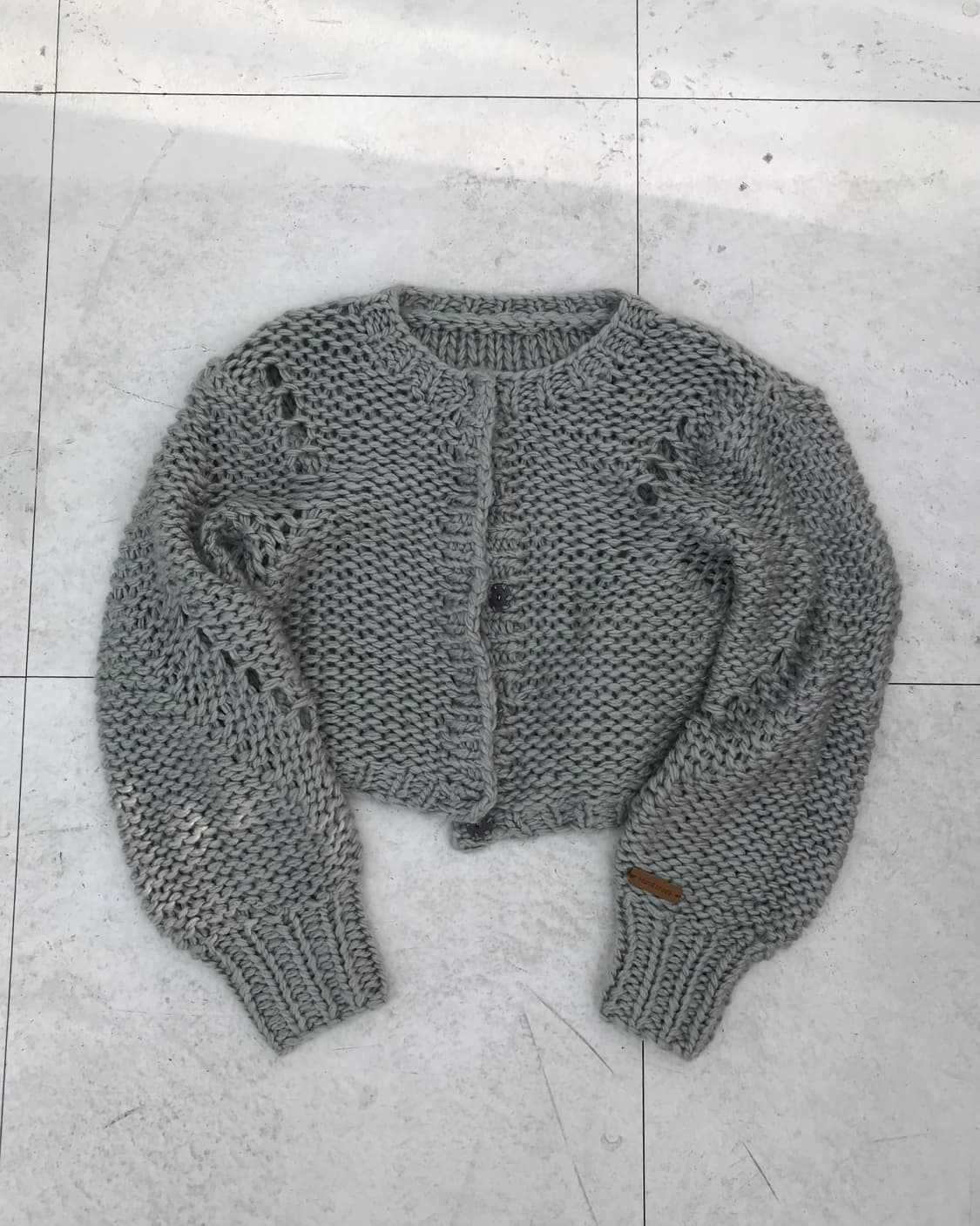 그레이 크롭 니트 가디건 상품이미지1