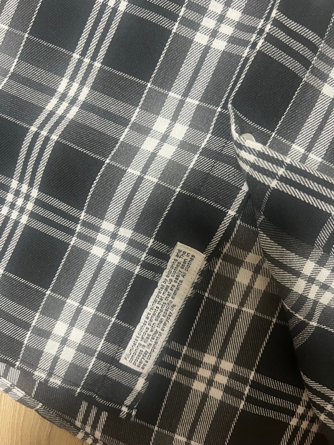 필루미네이트 오버핏 검흰 체크 셔츠 상품이미지6