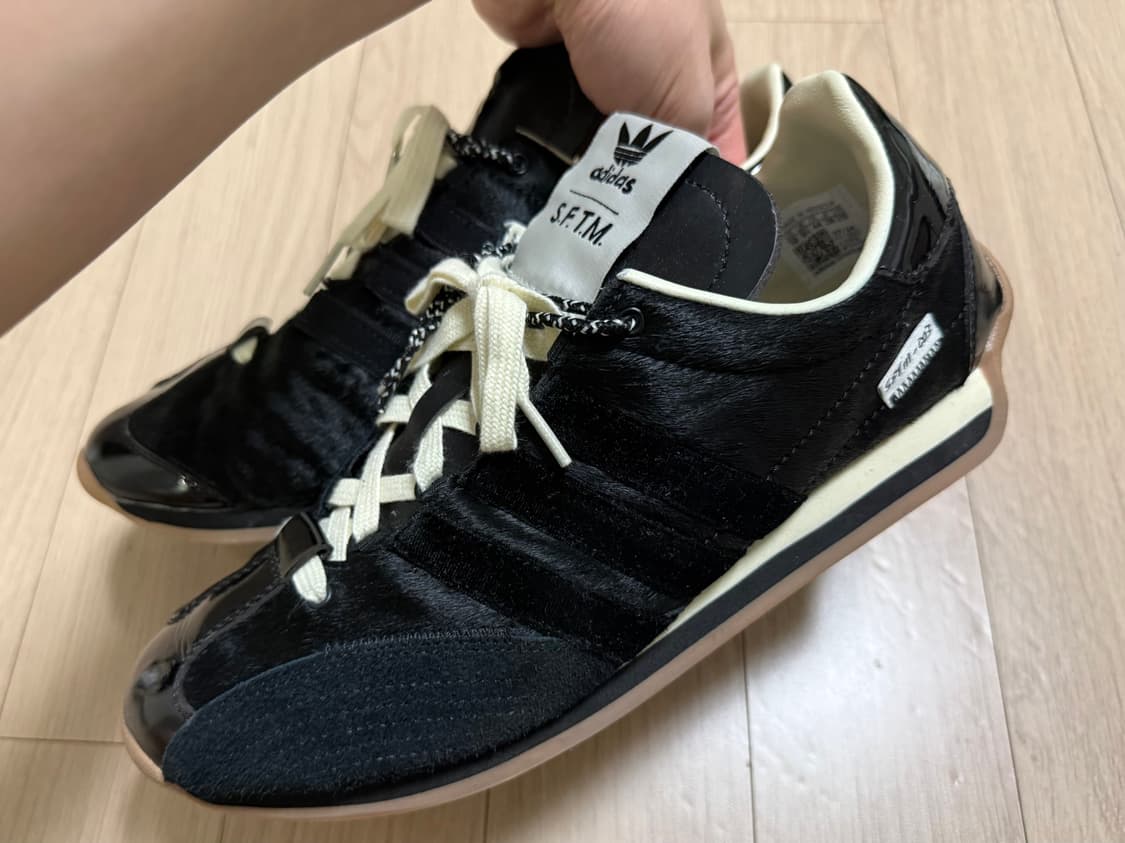 아디다스x송포더뮤트(Adidas x SFTM) 컨트리 블랙 280 상품이미지1