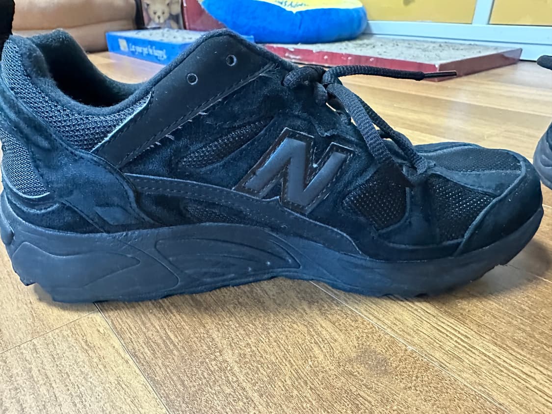 뉴발란스 878 트리플블랙 상품이미지3