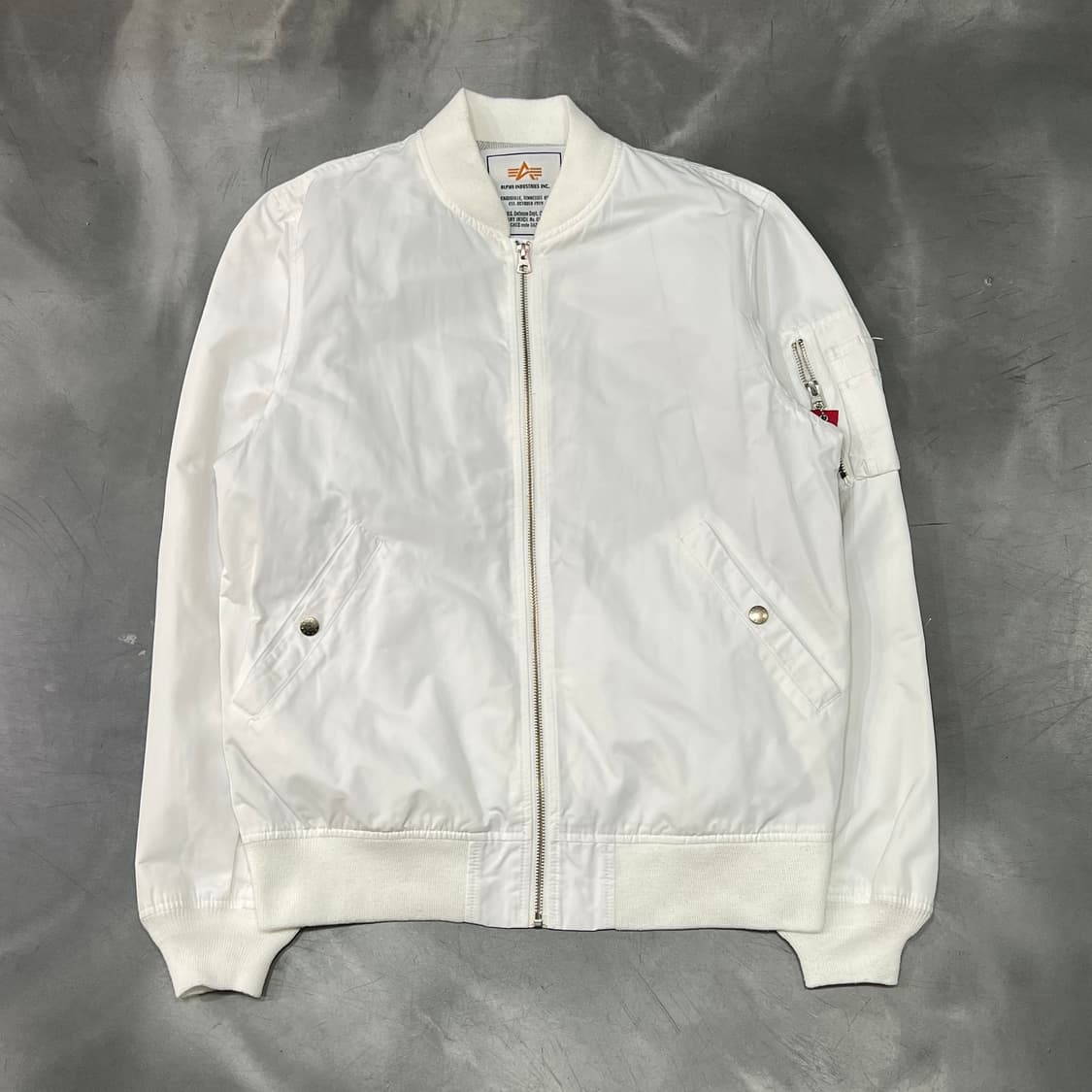  알파인더스트리 화이트 ma-1 y14959 상품이미지1