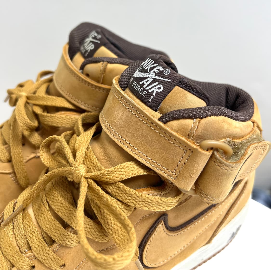 [280] 나이키 에어 포스 1 미드 03년 WP 상품이미지3