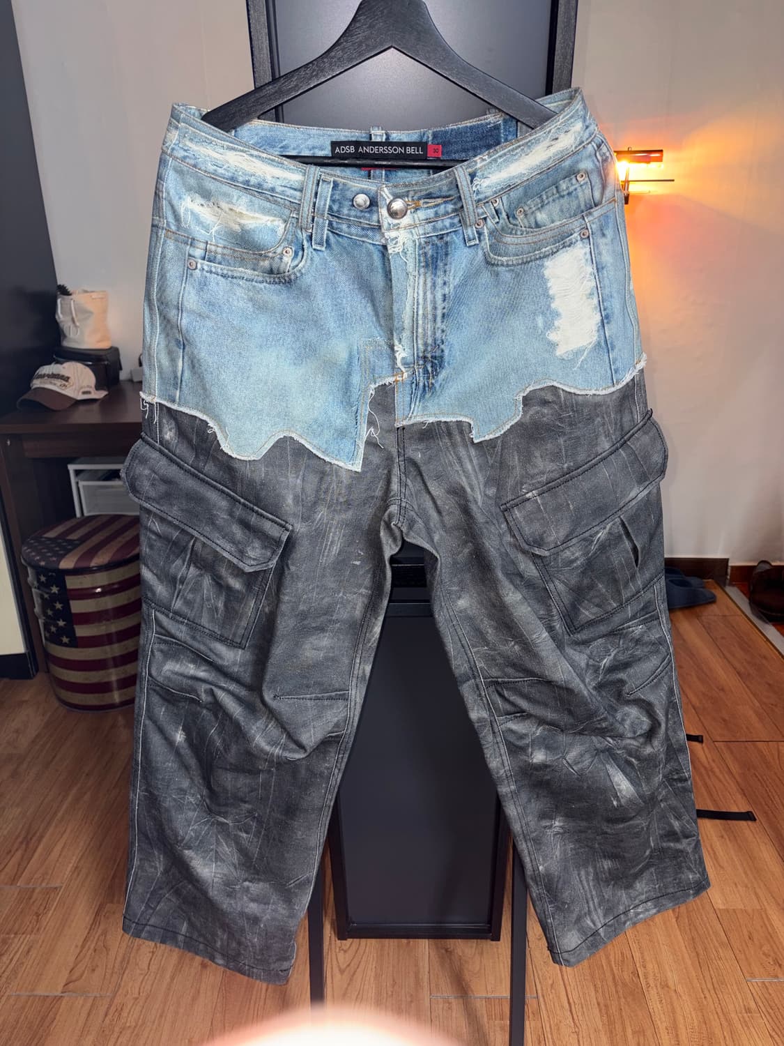 앤더슨벨 Faux-Denim Scratch leather printed 상품이미지2