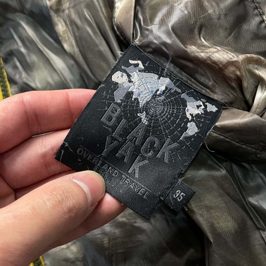 95 블랙야크 리버시블 경량패딩  상품이미지4