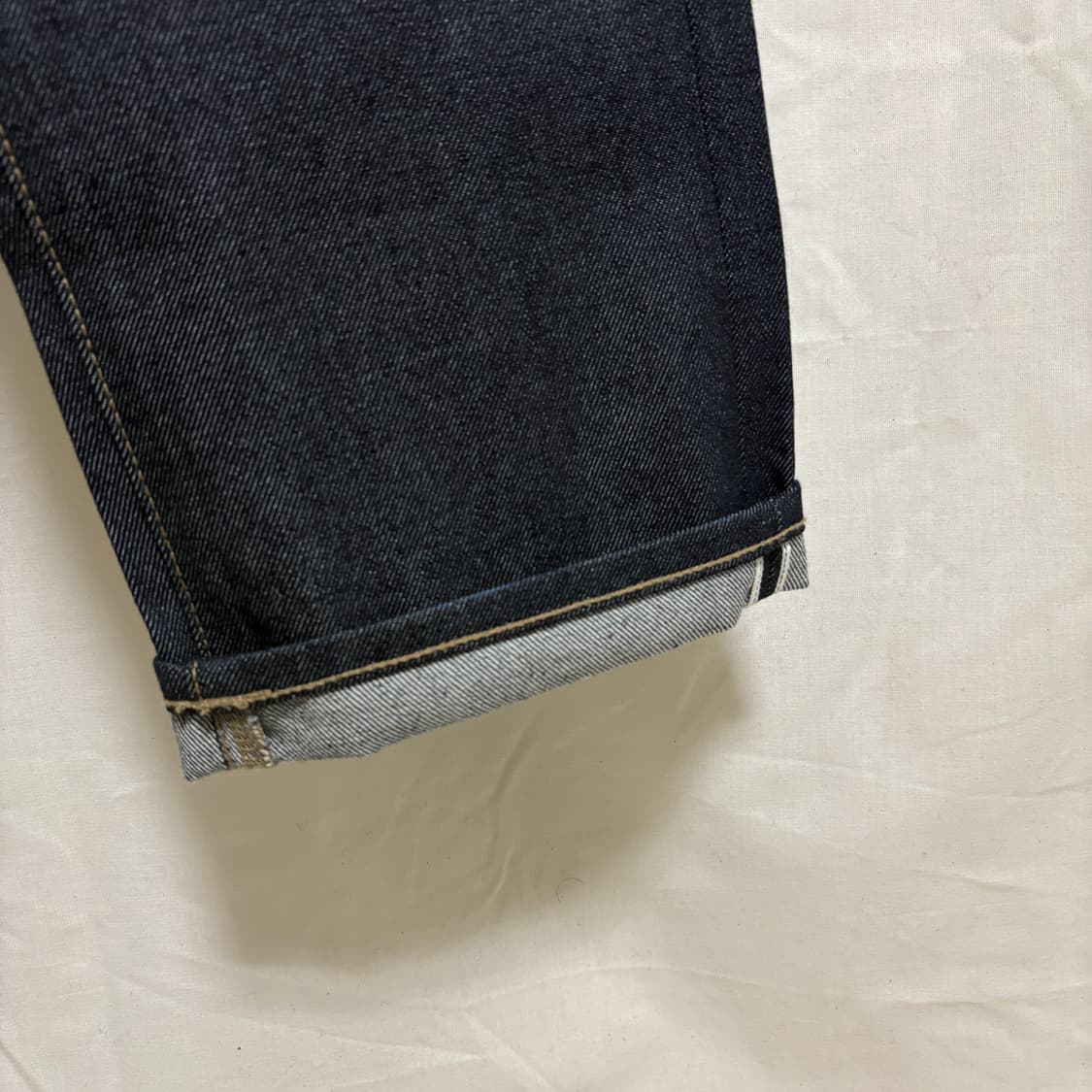 유니클로 셀비지 레귤러핏 데님팬츠 / 32 상품이미지5