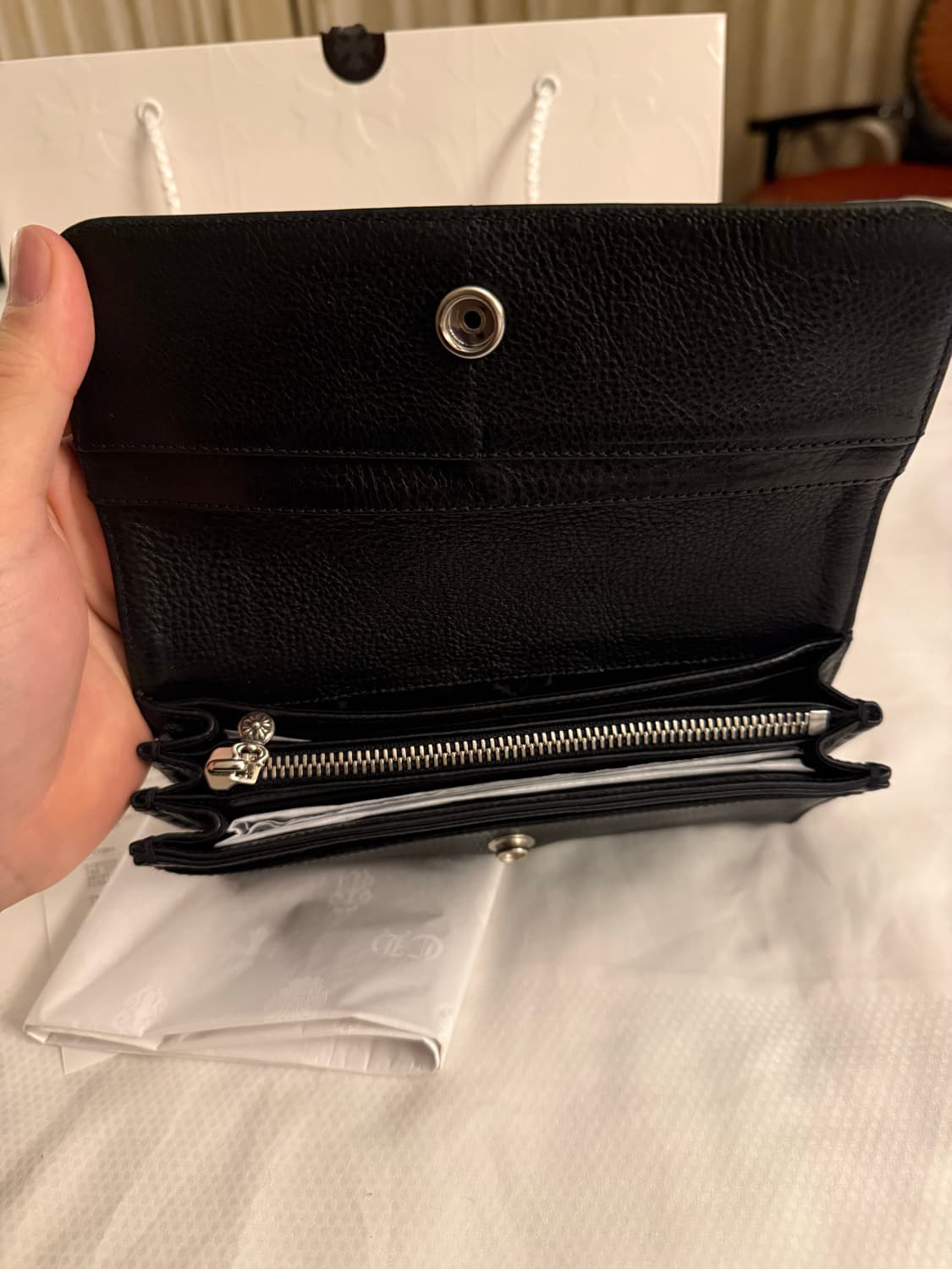 크롬하츠 주디 원볼 크로스 장지갑 새상품 판매합니다. 상품이미지2