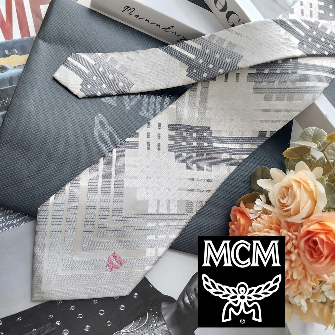MCM 엠씨엠 실크 그레이 기하 패턴 넥타이 9.4cm A+등급 K289 상품이미지1