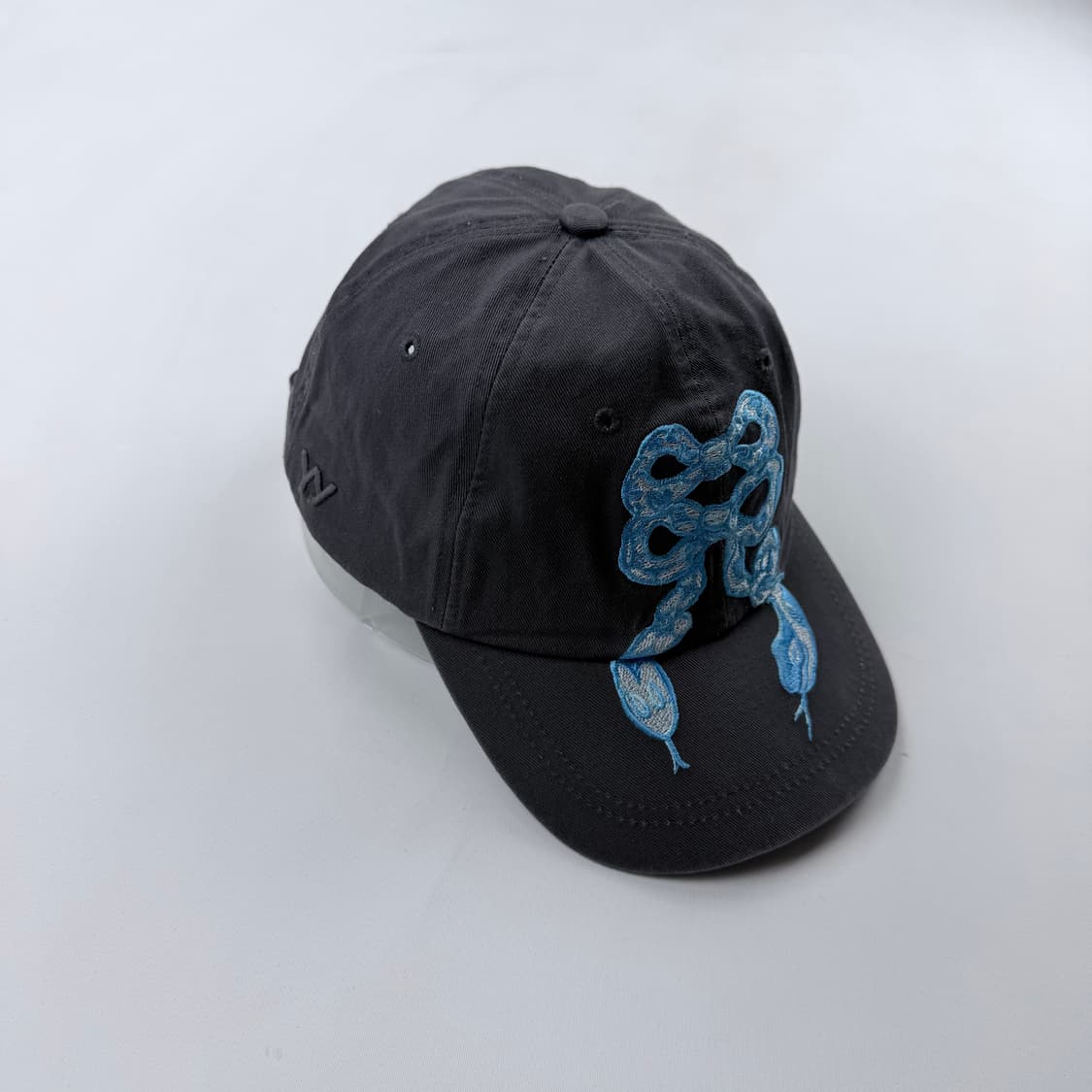 오픈yy 블루 리본 스네이크 볼캡 차콜 상품이미지2