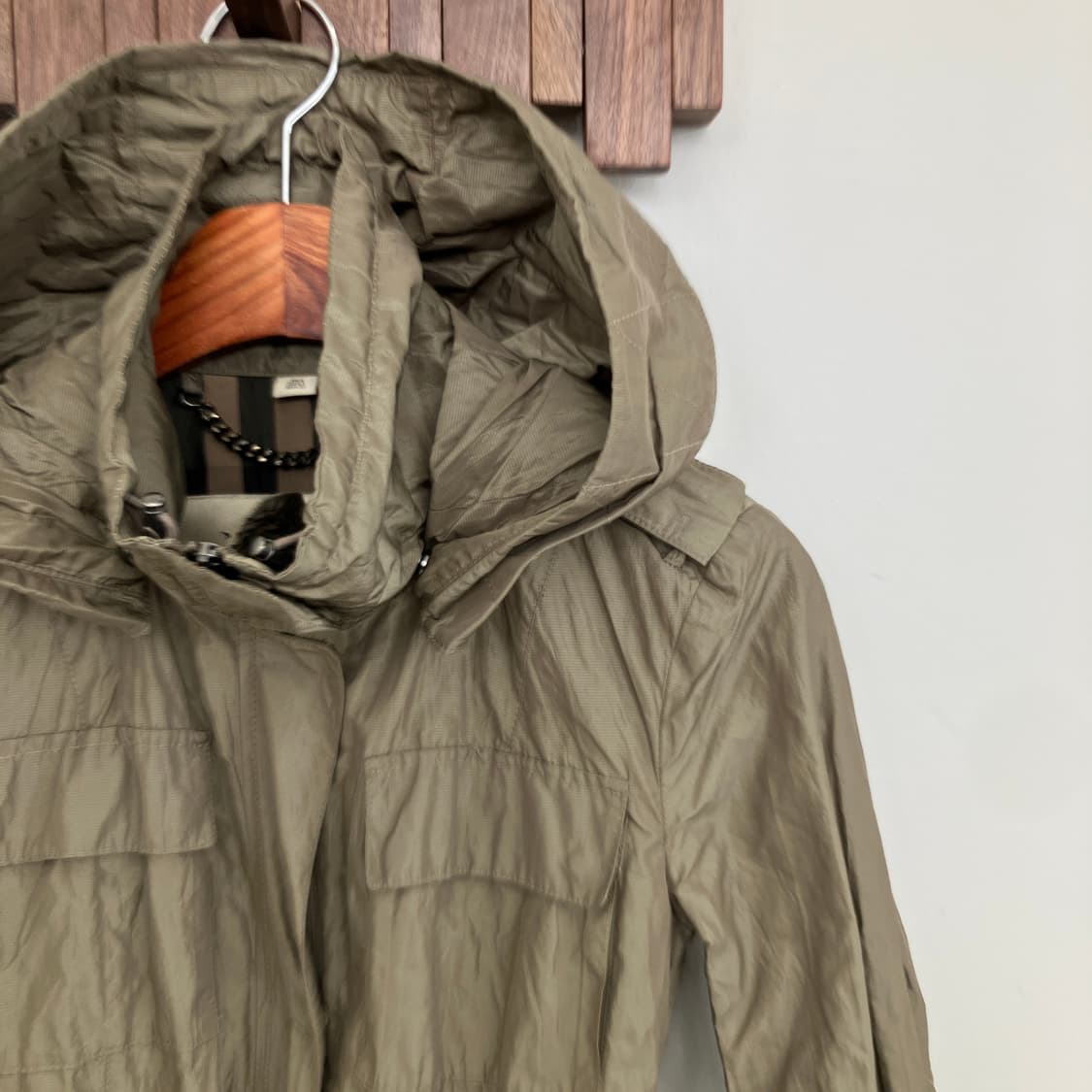 버버리 런던 트윌 메탈릭 유틸리티 야상 상품이미지2