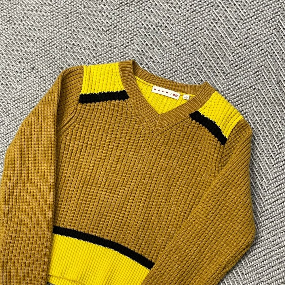 마르니 유니클로 브이넥 니트 v0094 상품이미지3