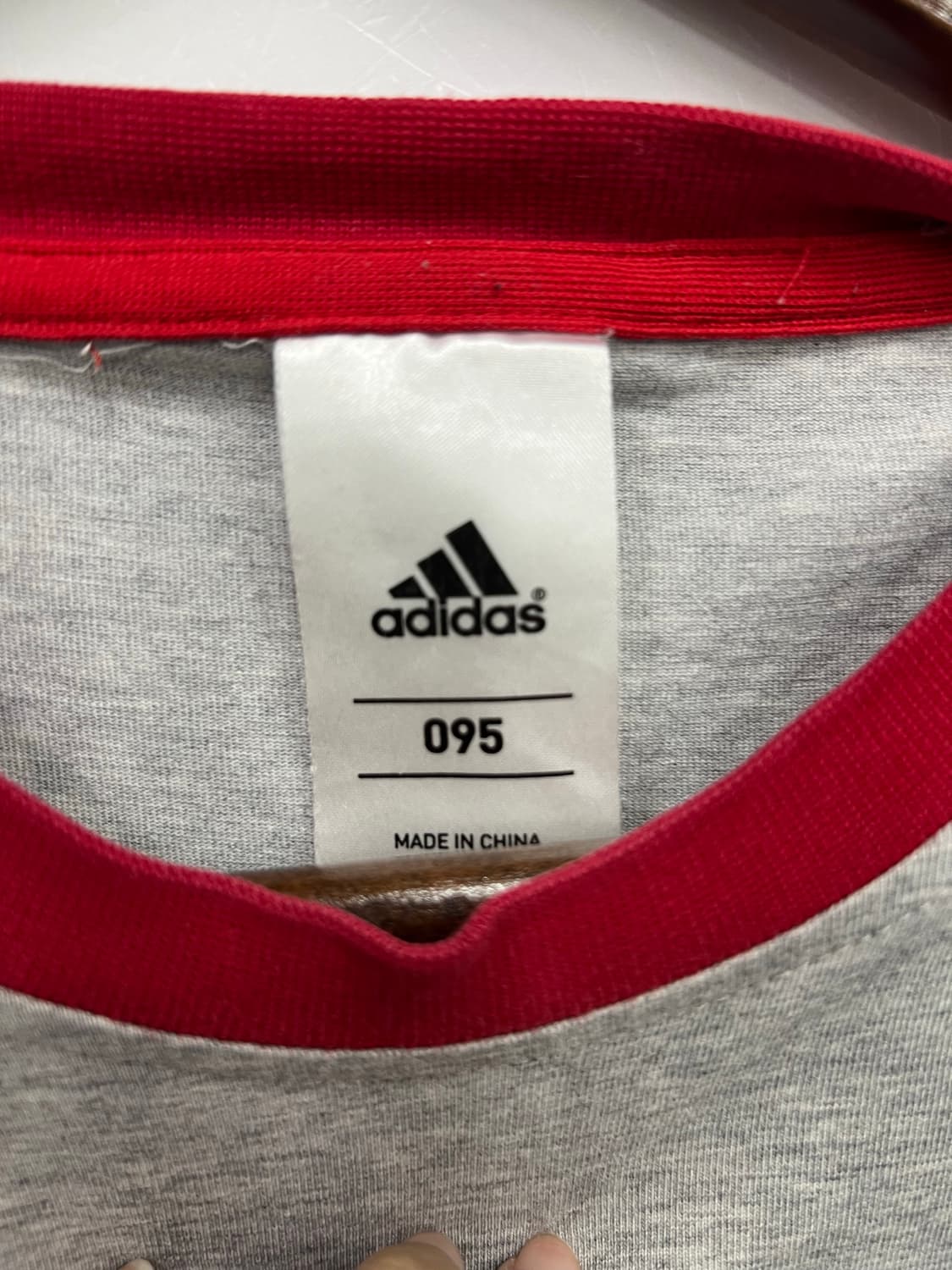 아디다스 긴팔티 상품이미지2