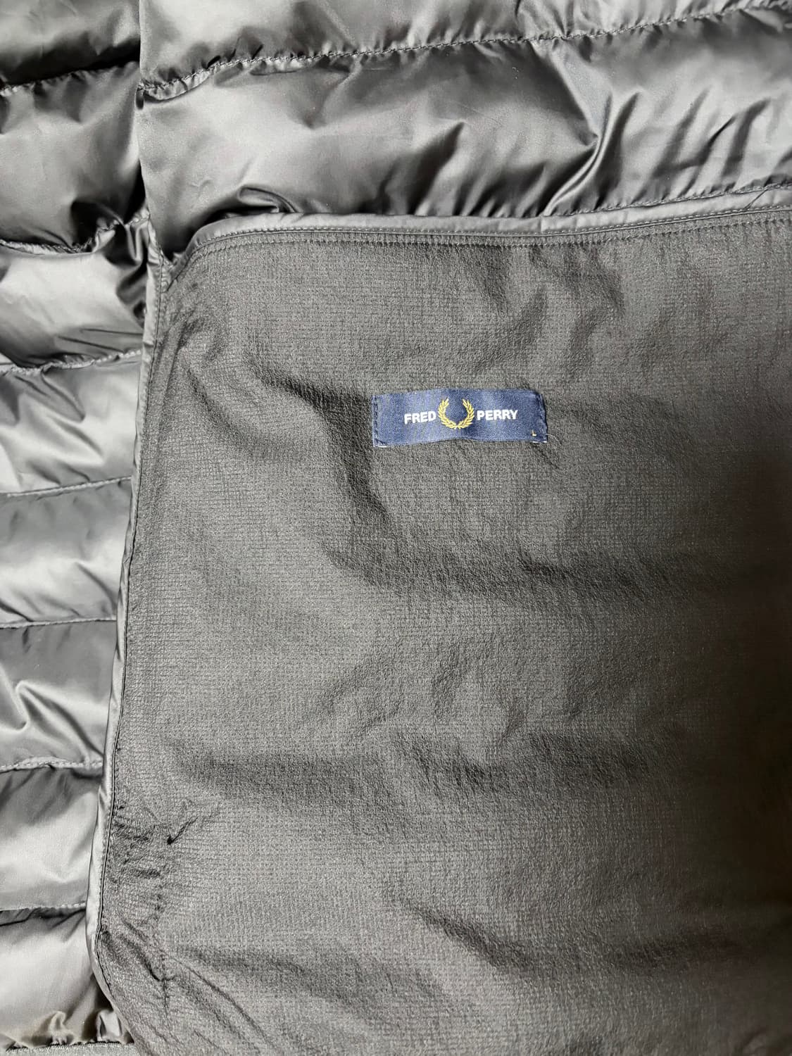 프레드페리 경량패딩 후드 블랙(L) 상품이미지3