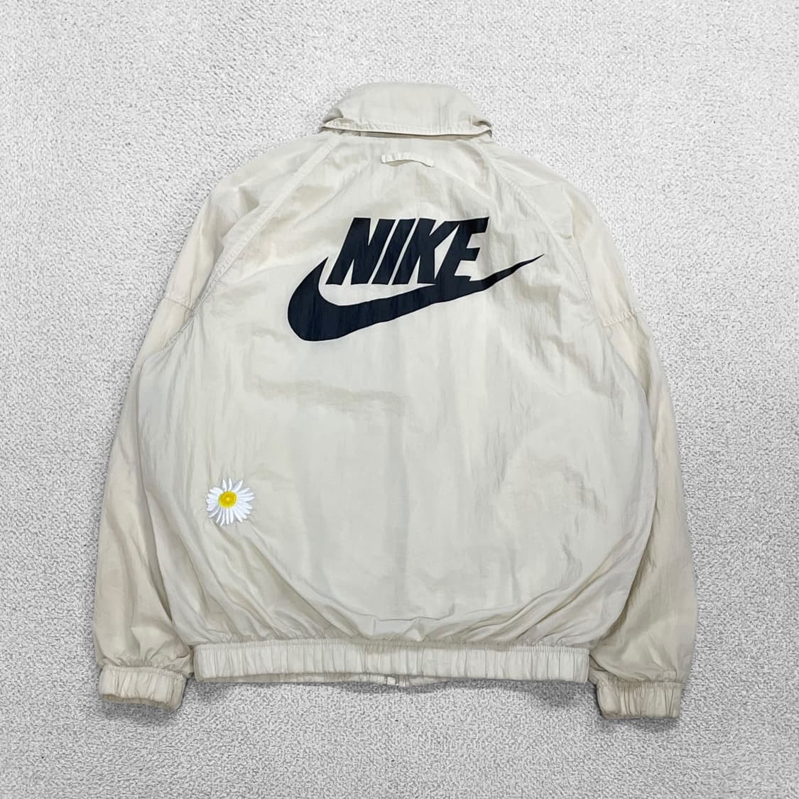 나이키 빅 스우시 데이지 바람막이 자켓 상품이미지1