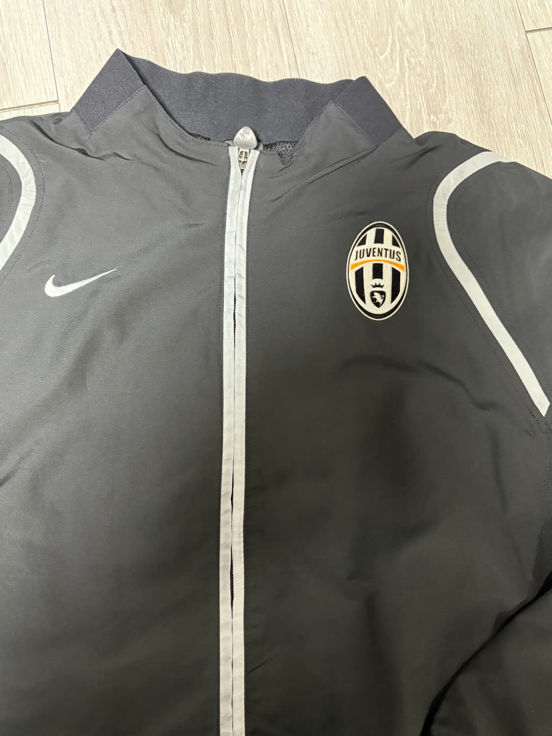 나이키 유벤투스 바람막이  상품이미지2