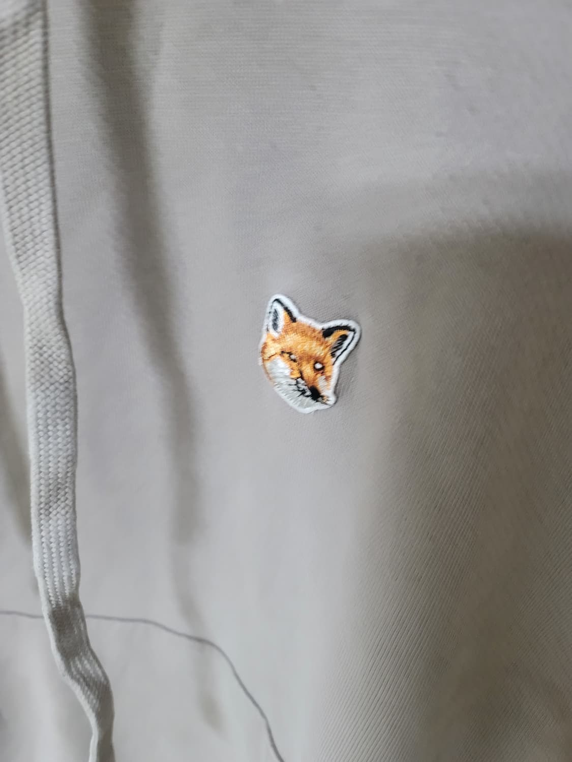 메종키츠네 후드티셔츠 s 95사이즈 상태굿
 상품이미지3