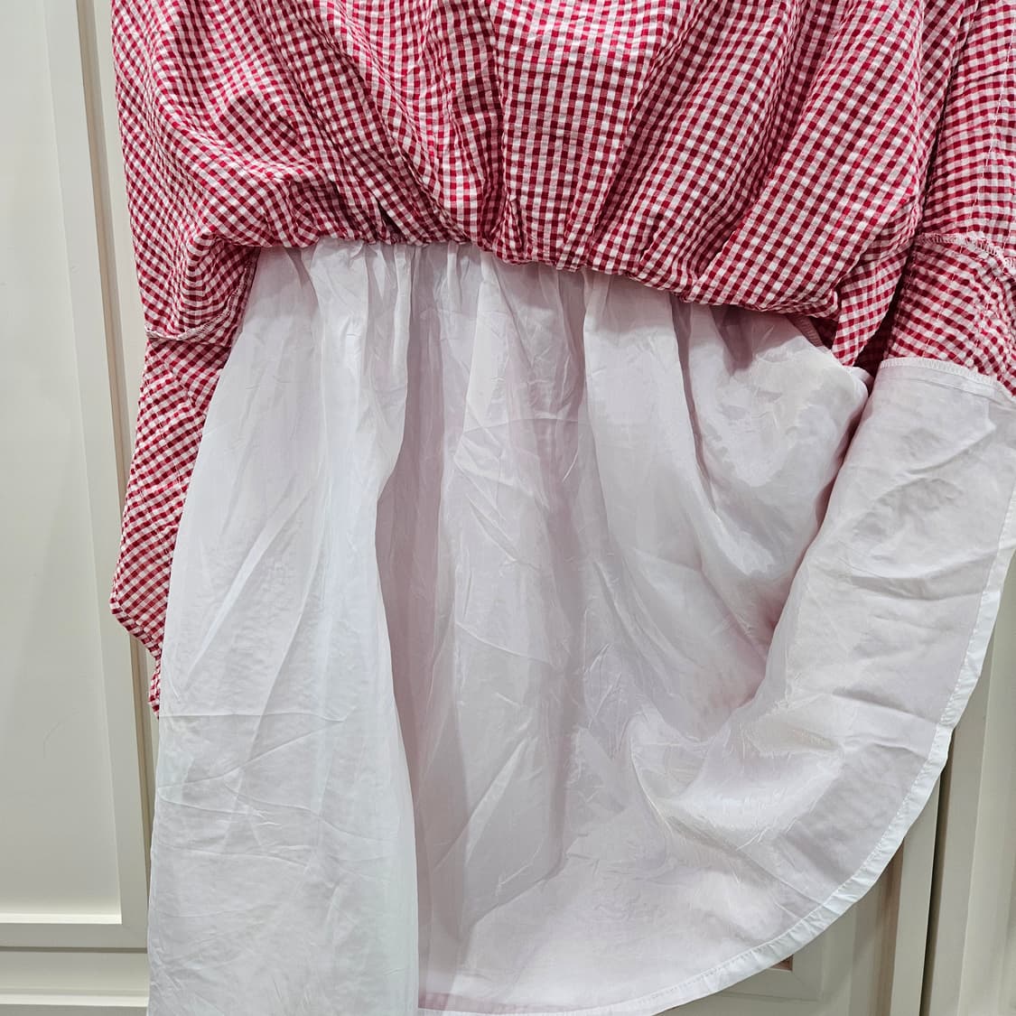 앙크루즈(Ank Rouge) 레드 깅엄체크 스모킹 오프숄더 원피스 상품이미지7