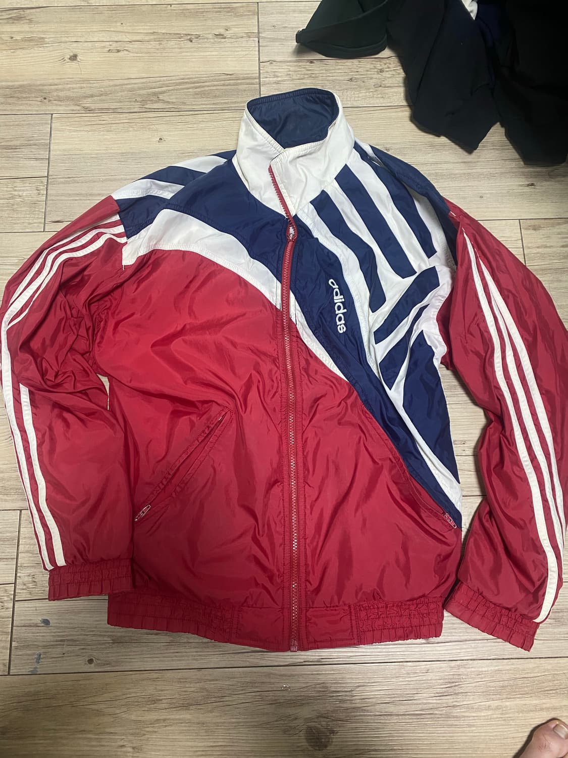 아디다스 바람막이 상품이미지3