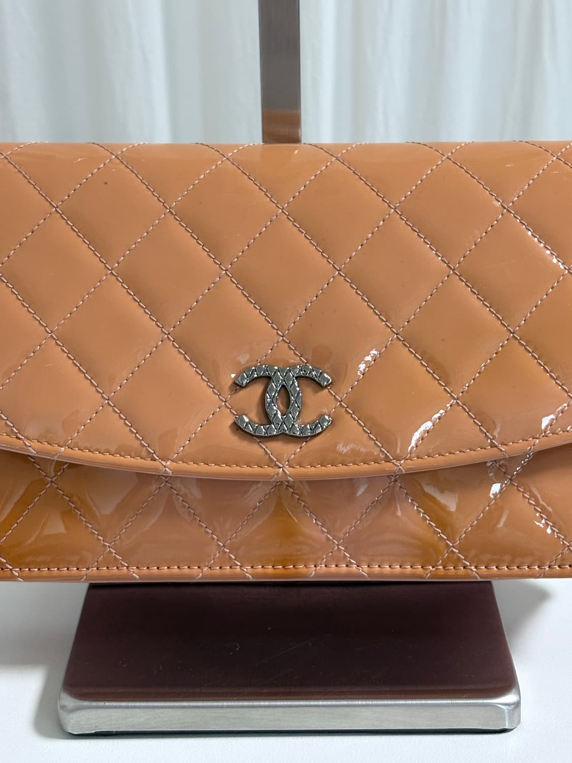 샤넬 페이던트 woc 크로스백 상품이미지2