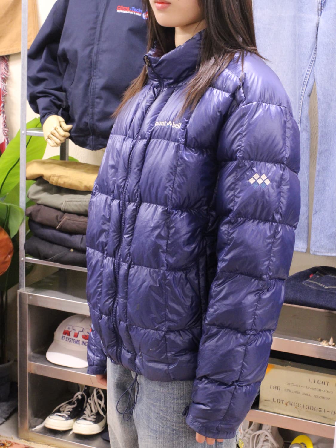 몽벨 패커블 경량패딩 상품이미지1