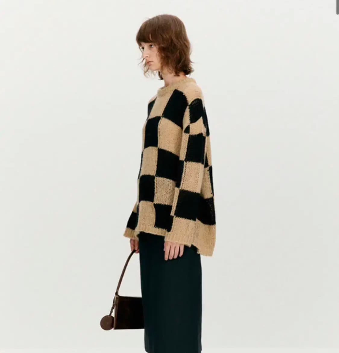 The open product 더오픈프로덕트 체크보드 니트 상품이미지1