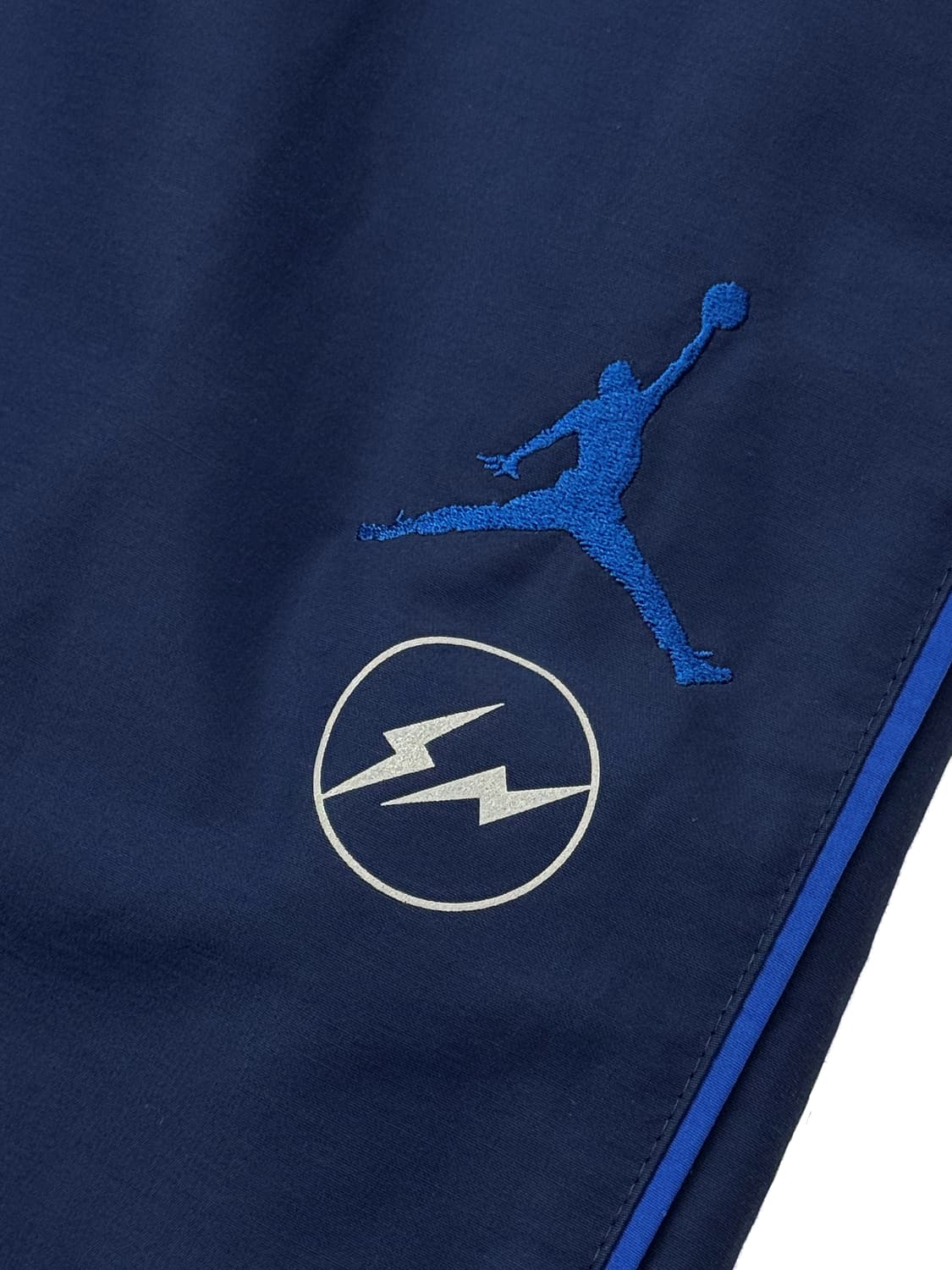 조던 x 프라그먼트 우븐 팬츠 네이비 상품이미지3