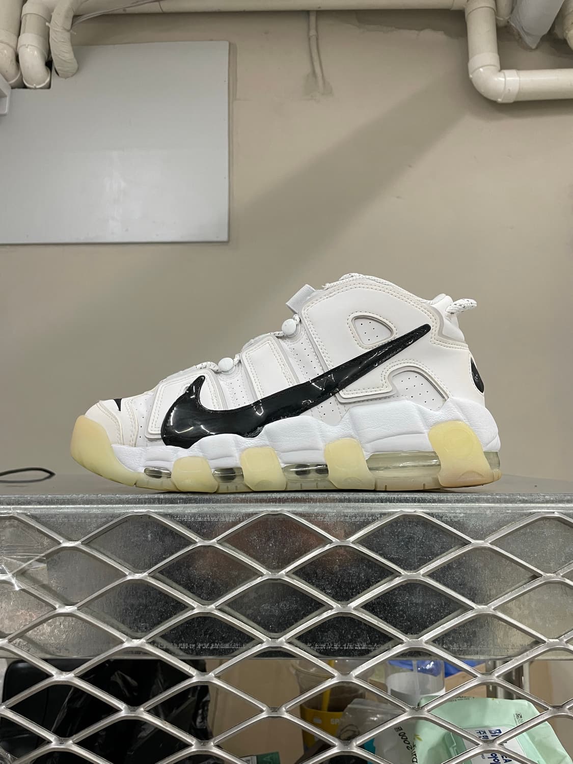 나이키 에어 모어 업템포 96 화이트 270 (gr-4599) 상품이미지1