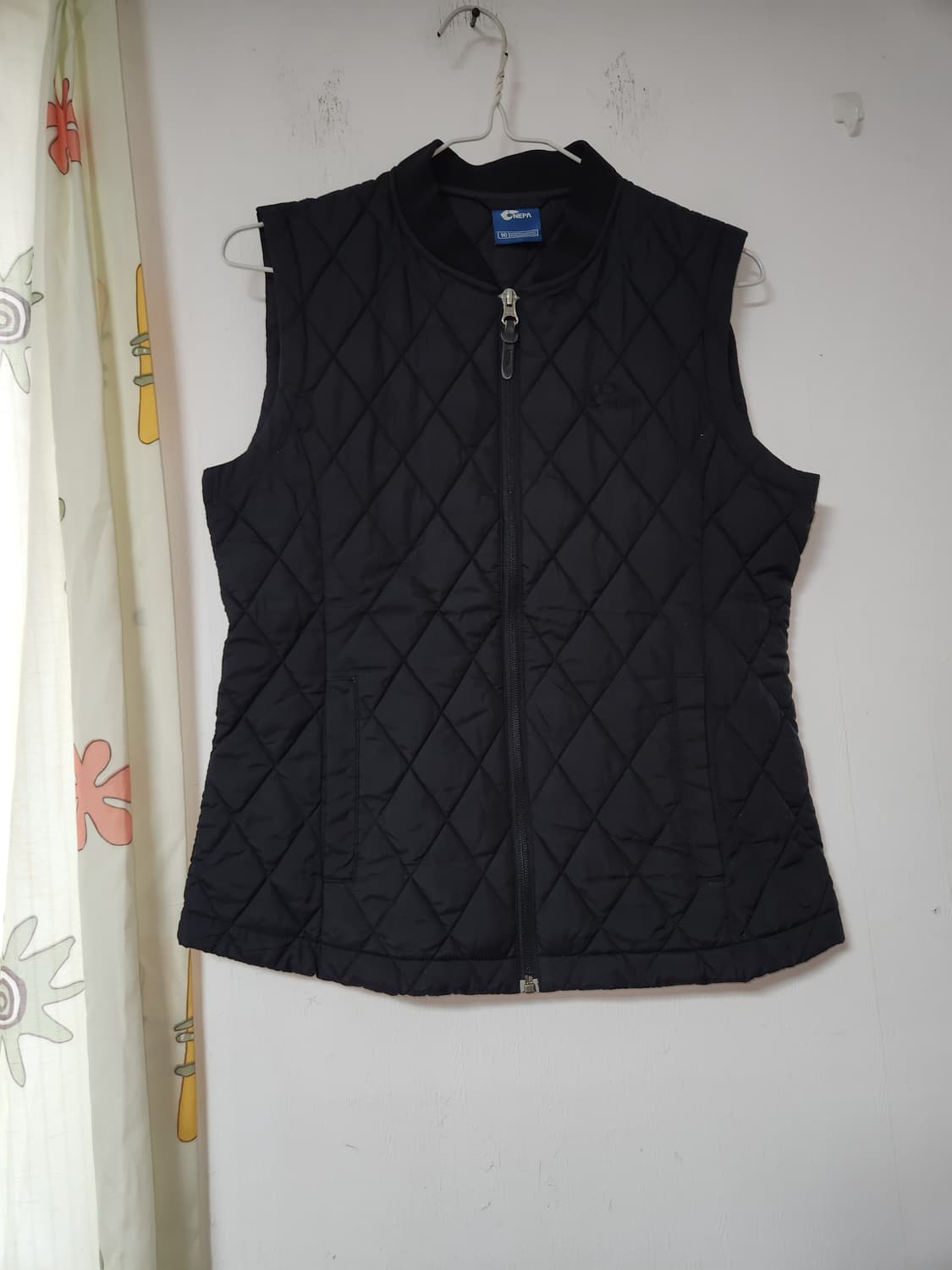 네파 여성 퀼팅 조끼 블랙 90 상품이미지1