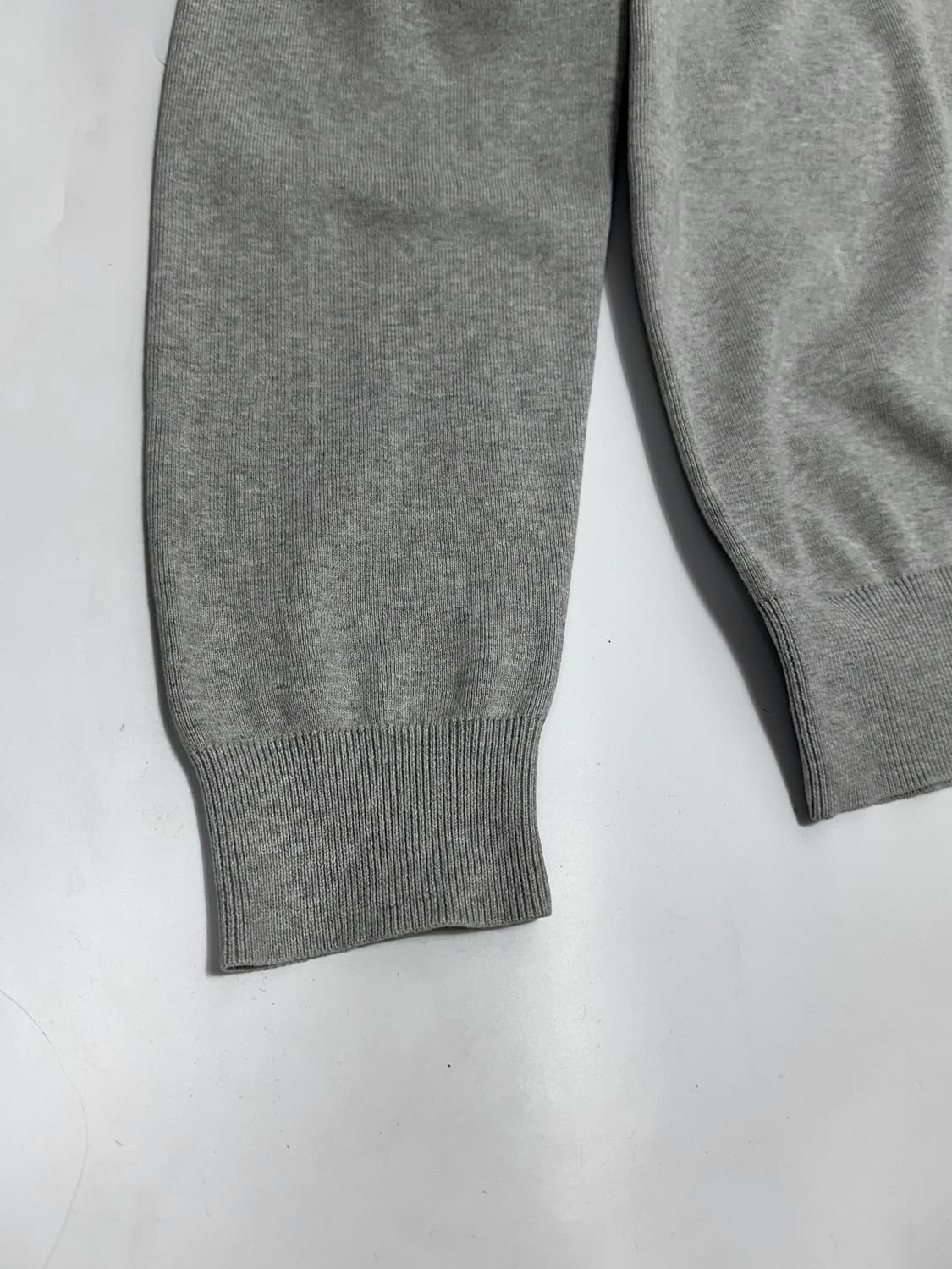 폴로 브이넥 니트 상품이미지4