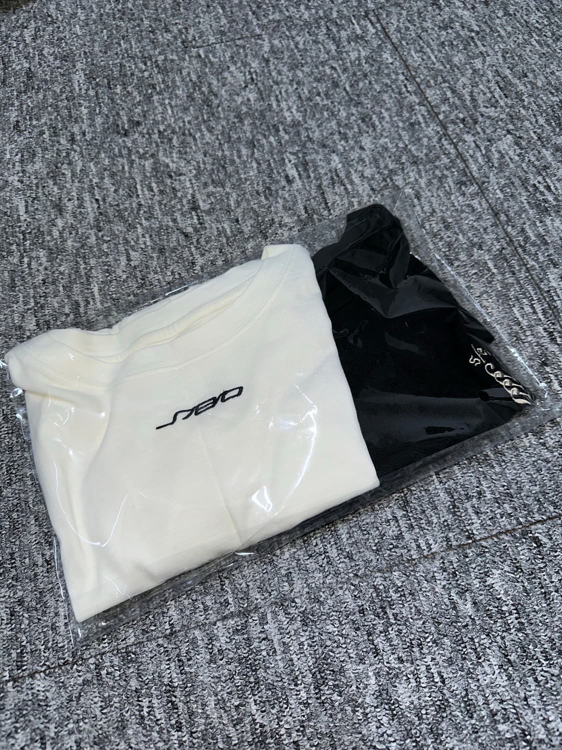 일괄판매가격) Seo 에스이오 로고 반팔 티셔츠 상품이미지1