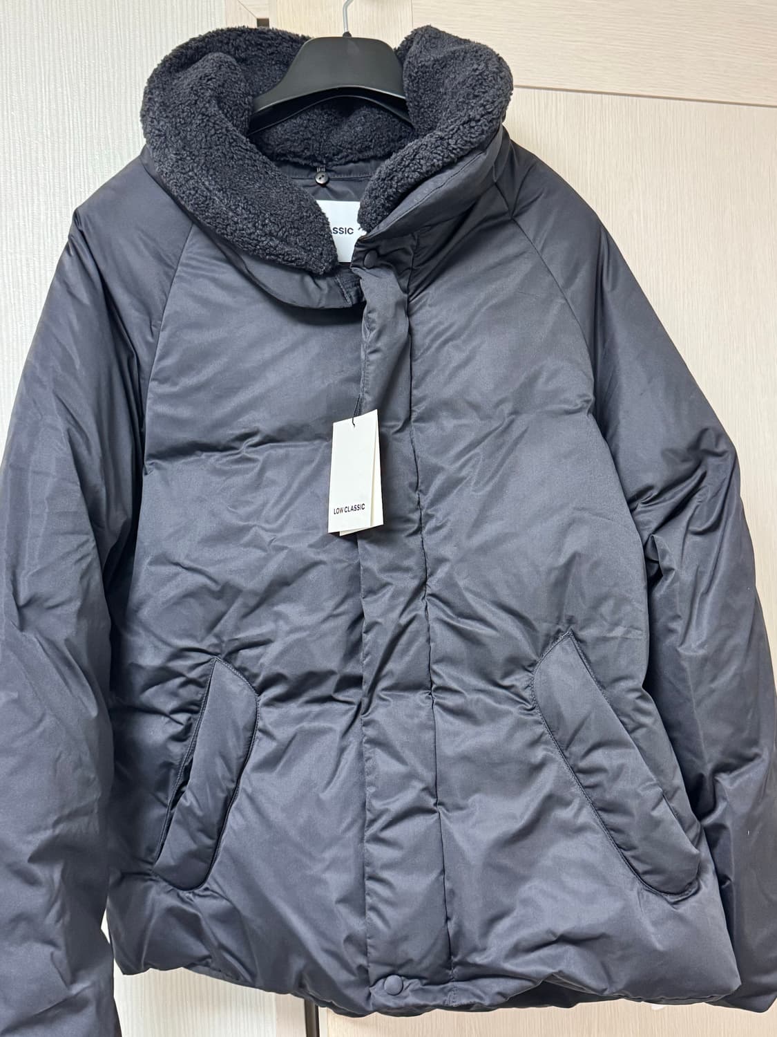 로우클래식 Removable Fur collar Down Jacket 상품이미지2