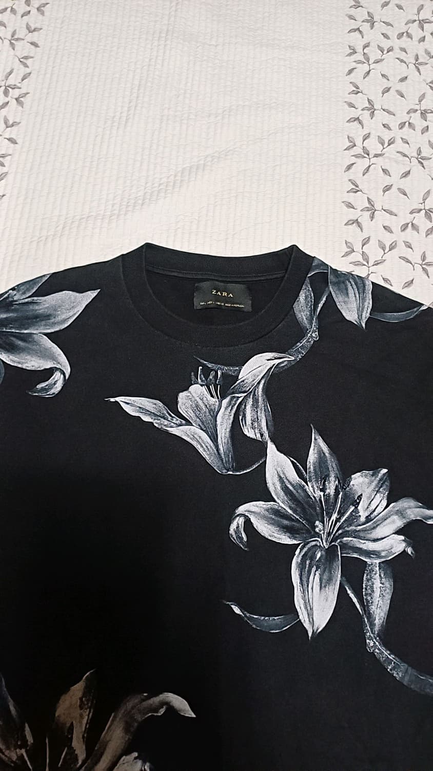 자라 플라워맨투맨 105 가슴58 기장70 상품이미지2