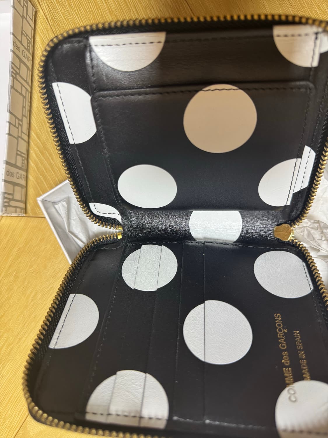 꼼데가르송 도트 반지갑 상품이미지5