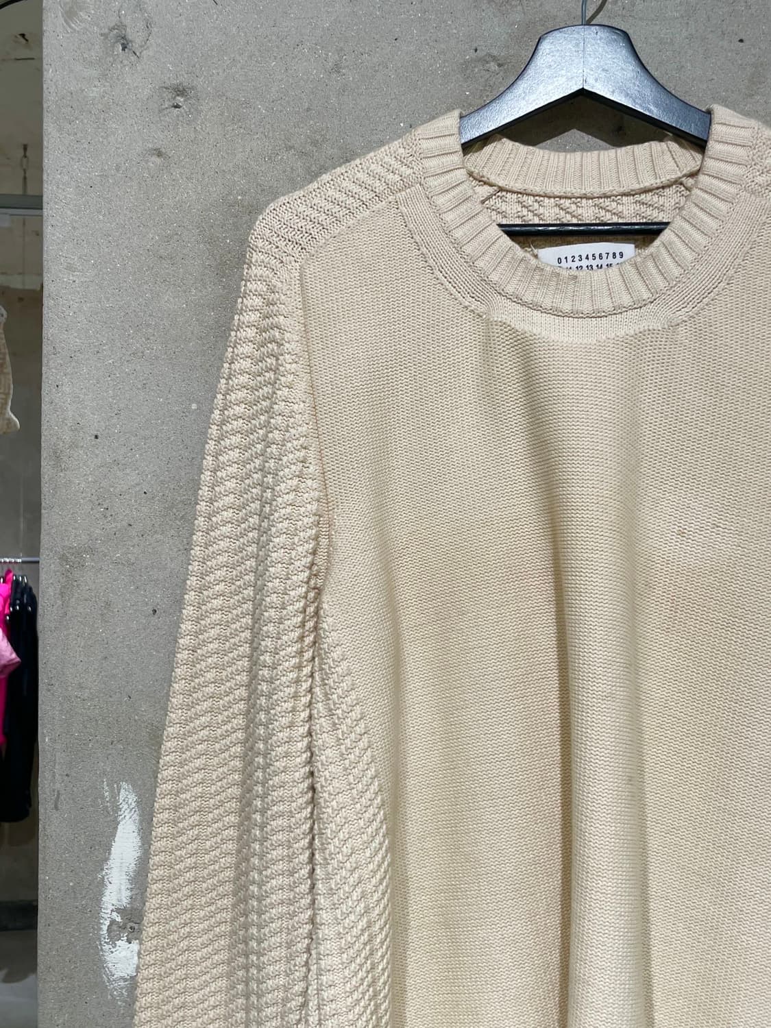 메종 마르지엘라 10 아이보리 U넥 케이블 스웨터 상품이미지2