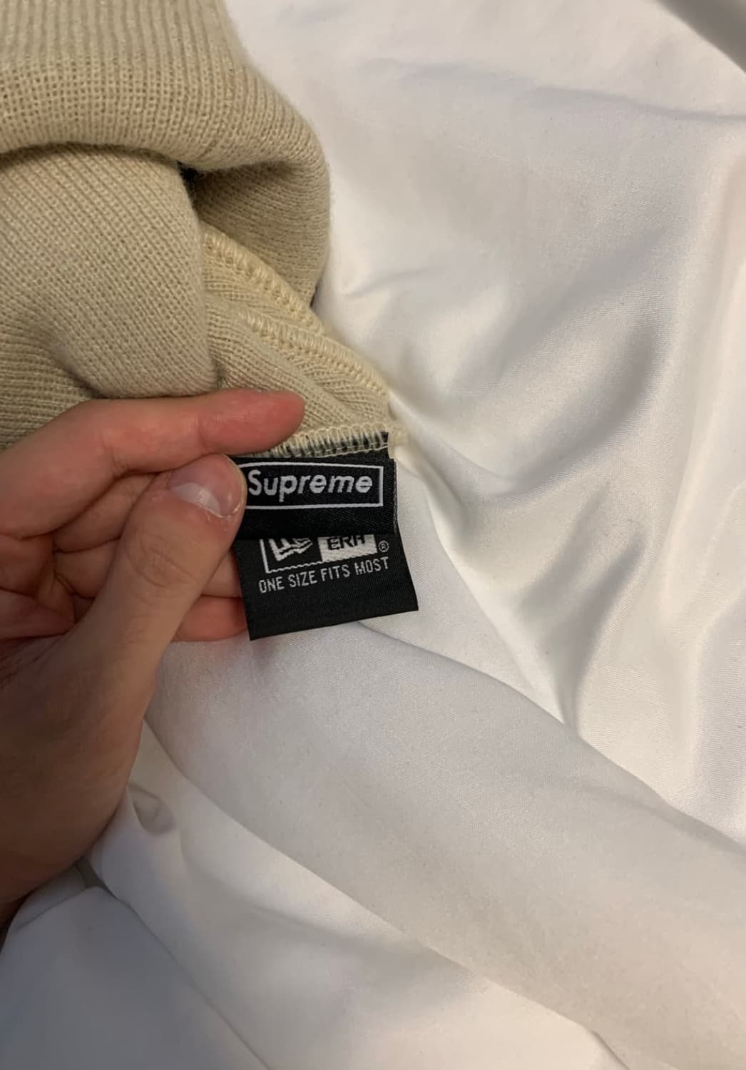 슈프림 뉴에라 스크립트 비니 스톤 상품이미지4