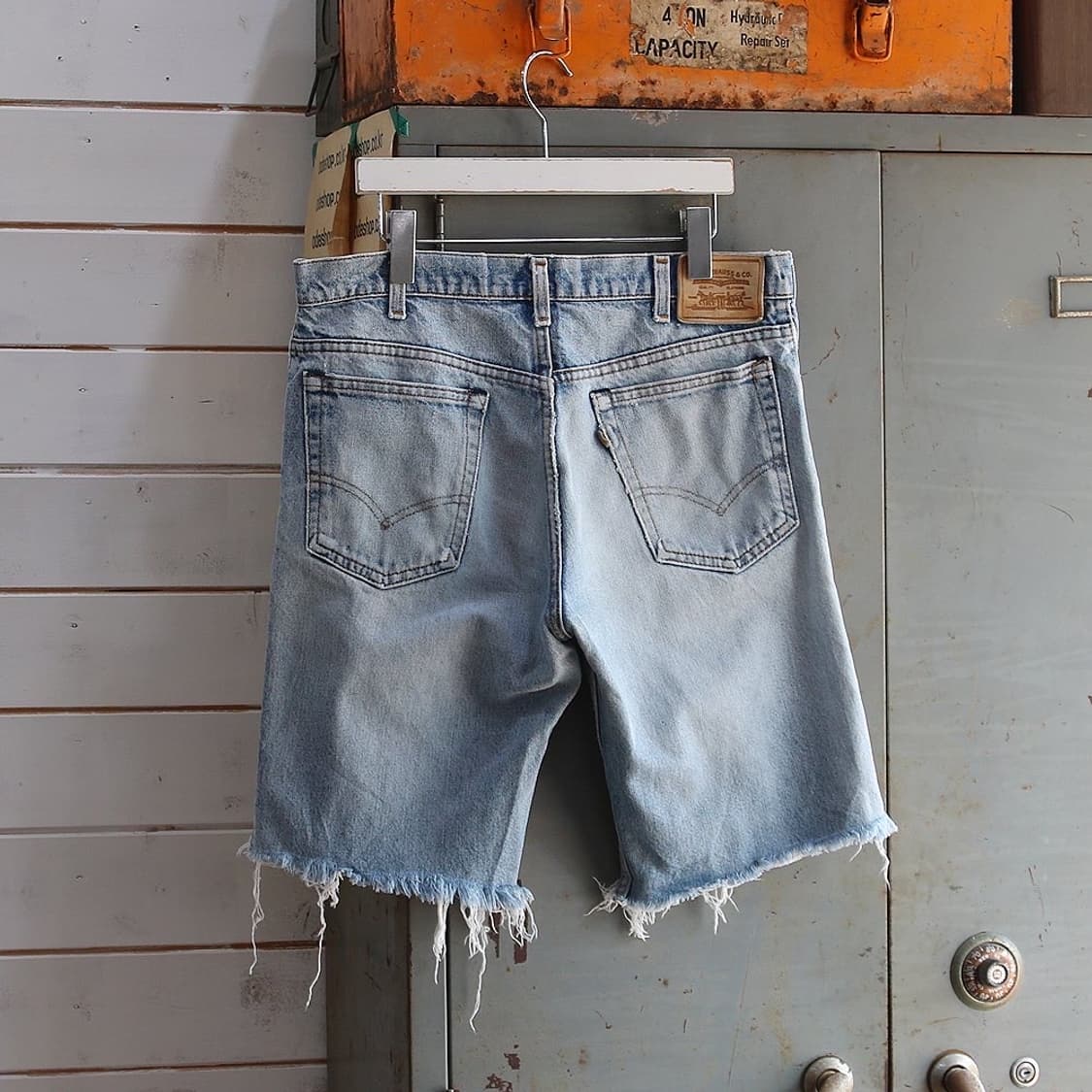 (착용컷) 90‘s 리바이스 레더탭 커팅 데님 반바지  상품이미지2