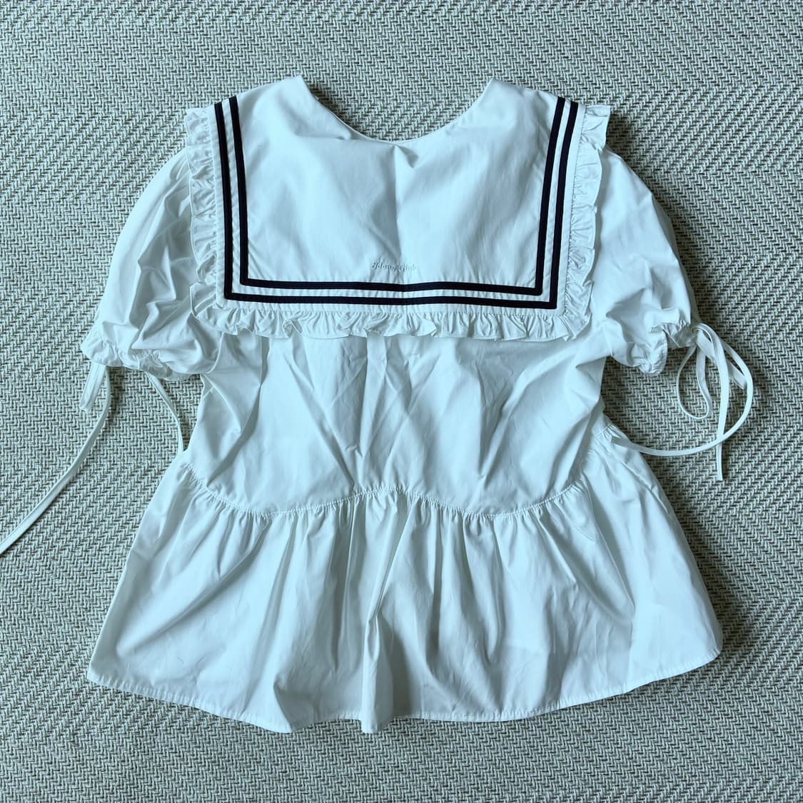 새상품 아이당클럽 세일러 블라우스 화이트 상품이미지3