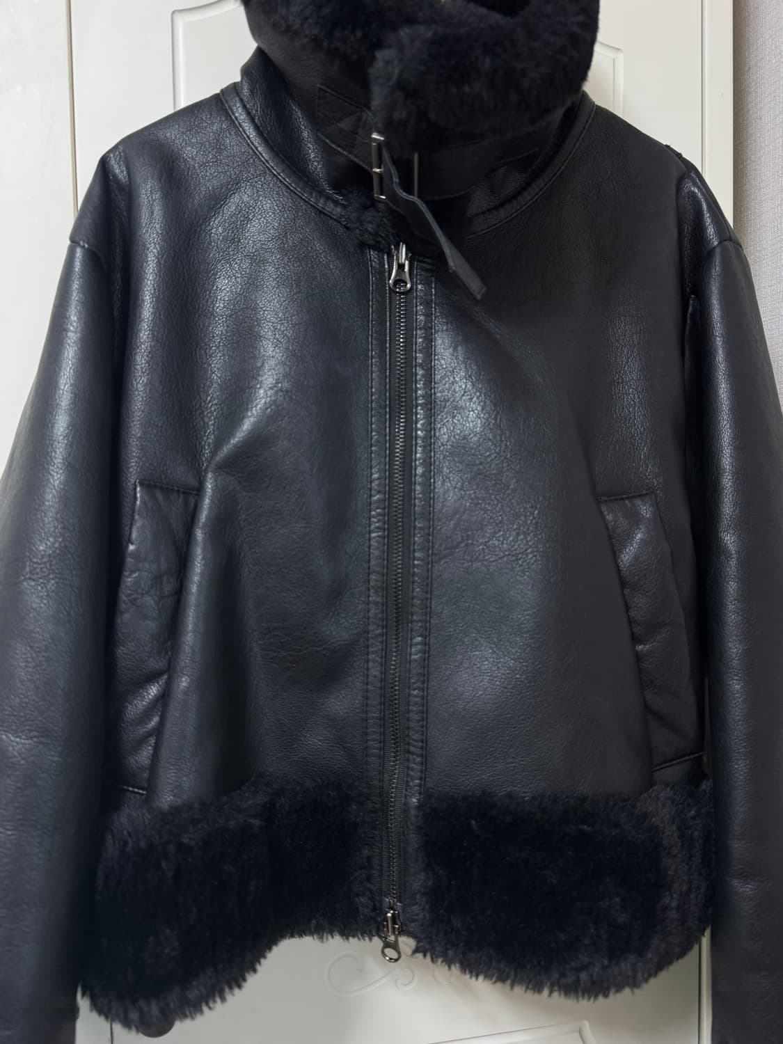 하자 x/ 보헤미안서울 무스탕 블랙 상품이미지4