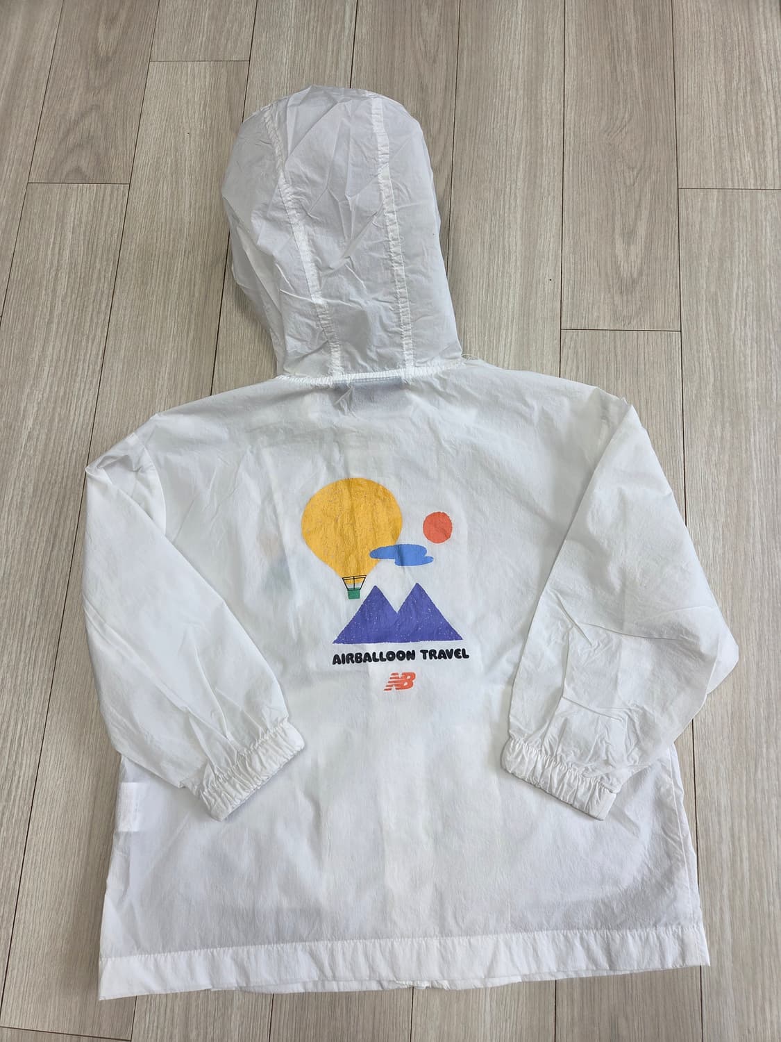 뉴발란스 바람막이 점퍼 110 상품이미지3