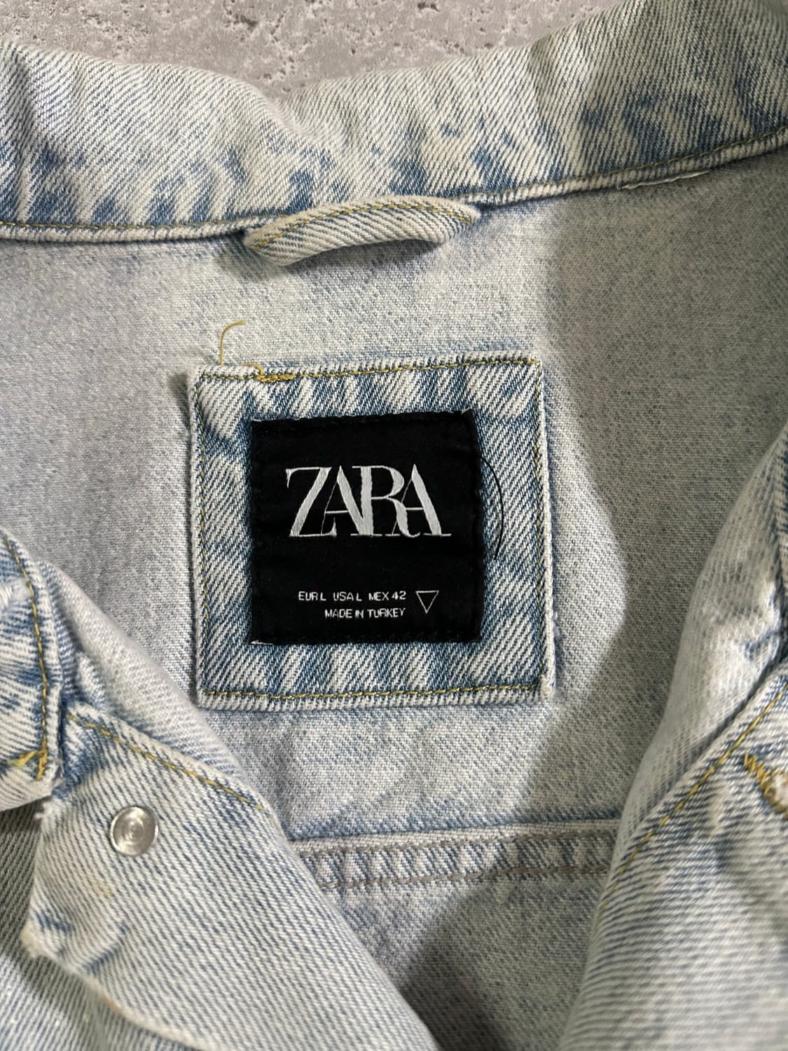 자라 바코드 석상 그래픽 디스트로이드 데님 자켓 상품이미지4