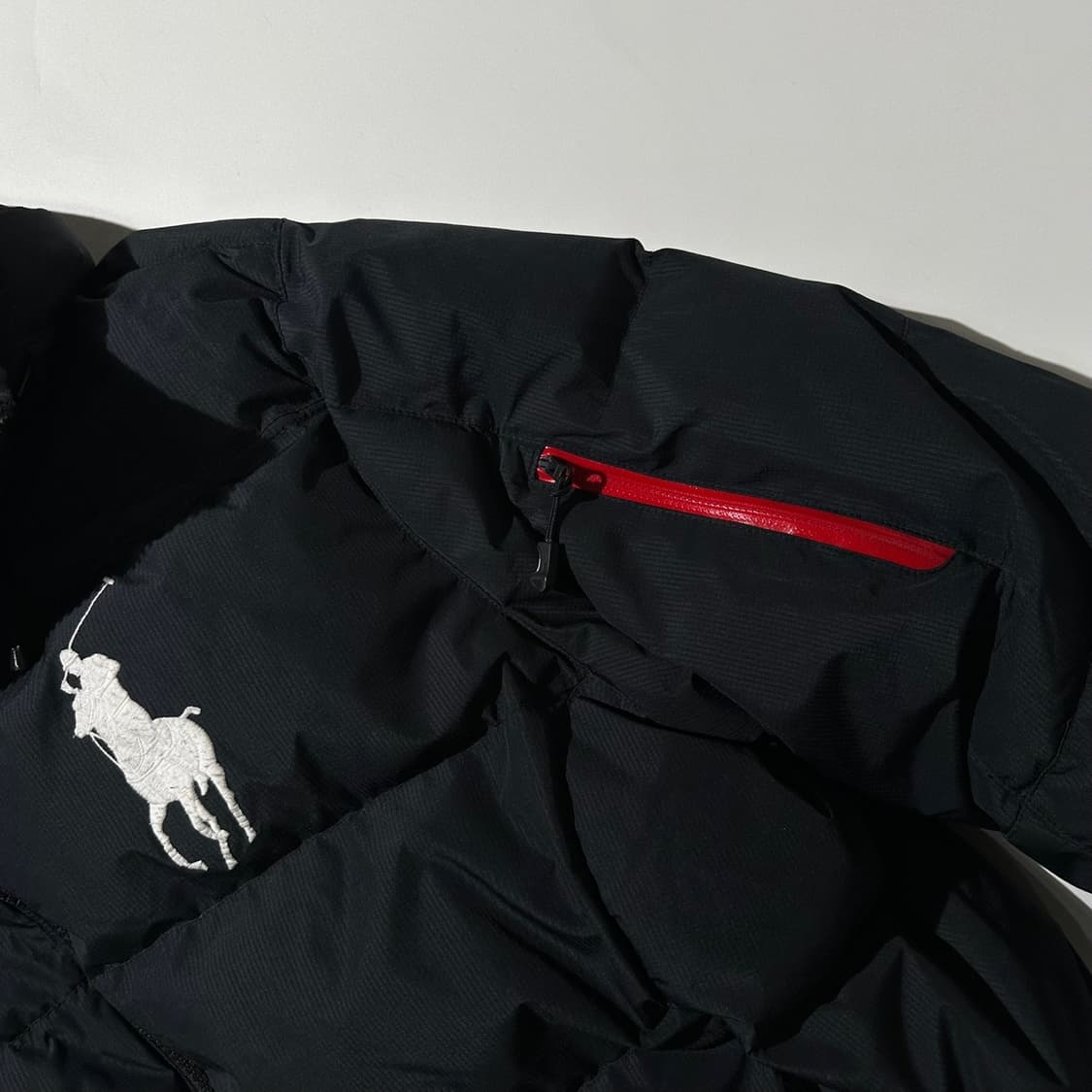 폴로 랄프로렌 빅포니 덕다운 푸퍼 패딩 블랙 상품이미지5