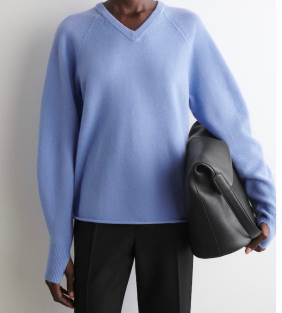 COS 브이넥 니트 라지 상품이미지7