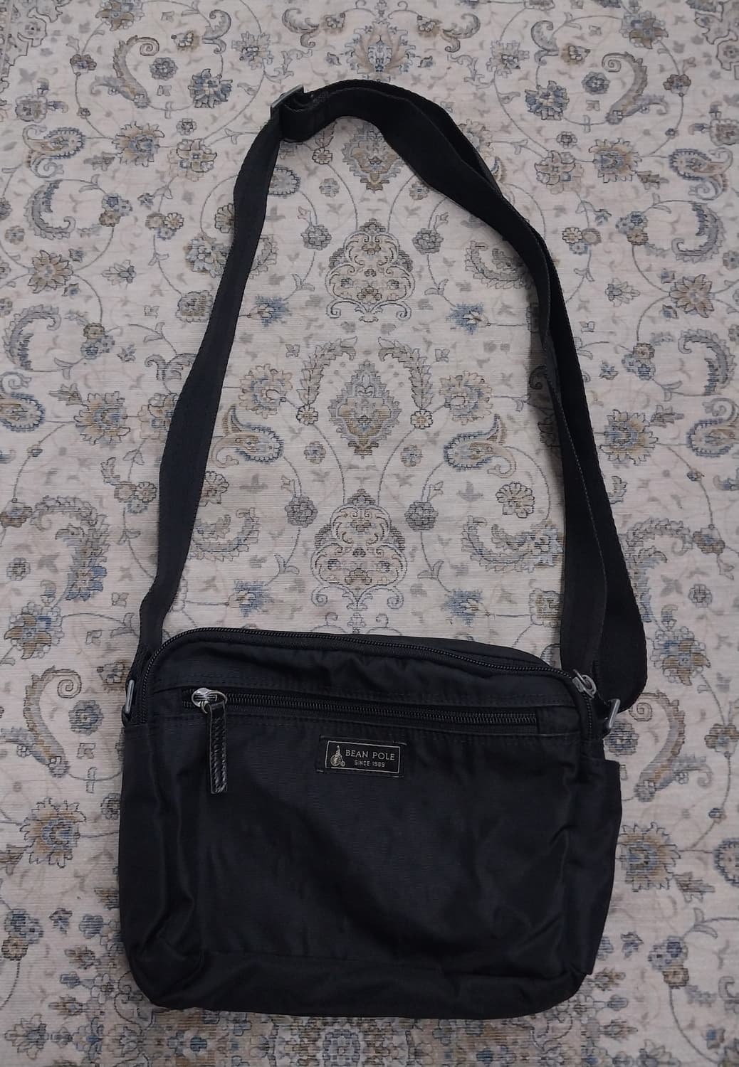 빈폴 블랙 크로스백 상품이미지2