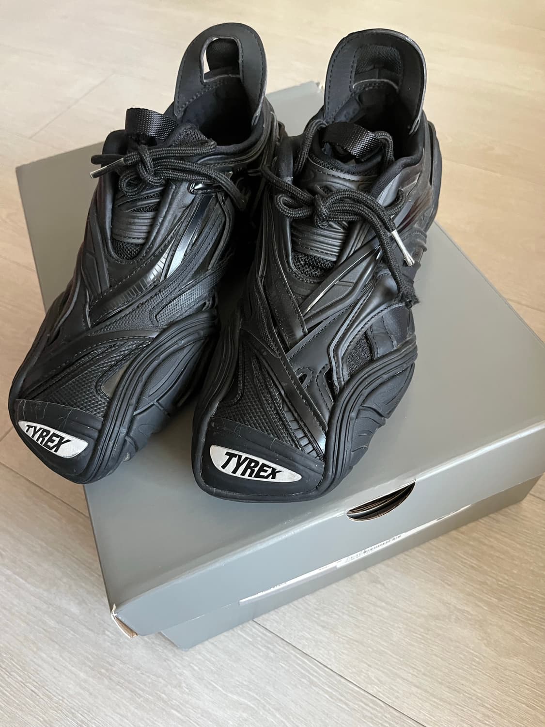 발렌시아가 TYREX /더스트백,박스포함 상품이미지1