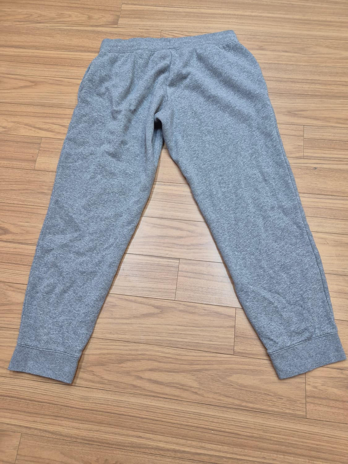 나이키 회색 트레이닝 바지 XL사이즈 판매합니다. 면 80%에 폴리에스터 상품이미지2