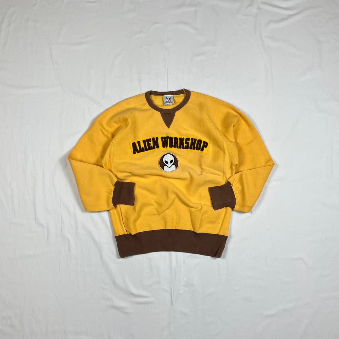 90’s alien workshop 스펠아웃 로고 맨투맨 상품이미지1