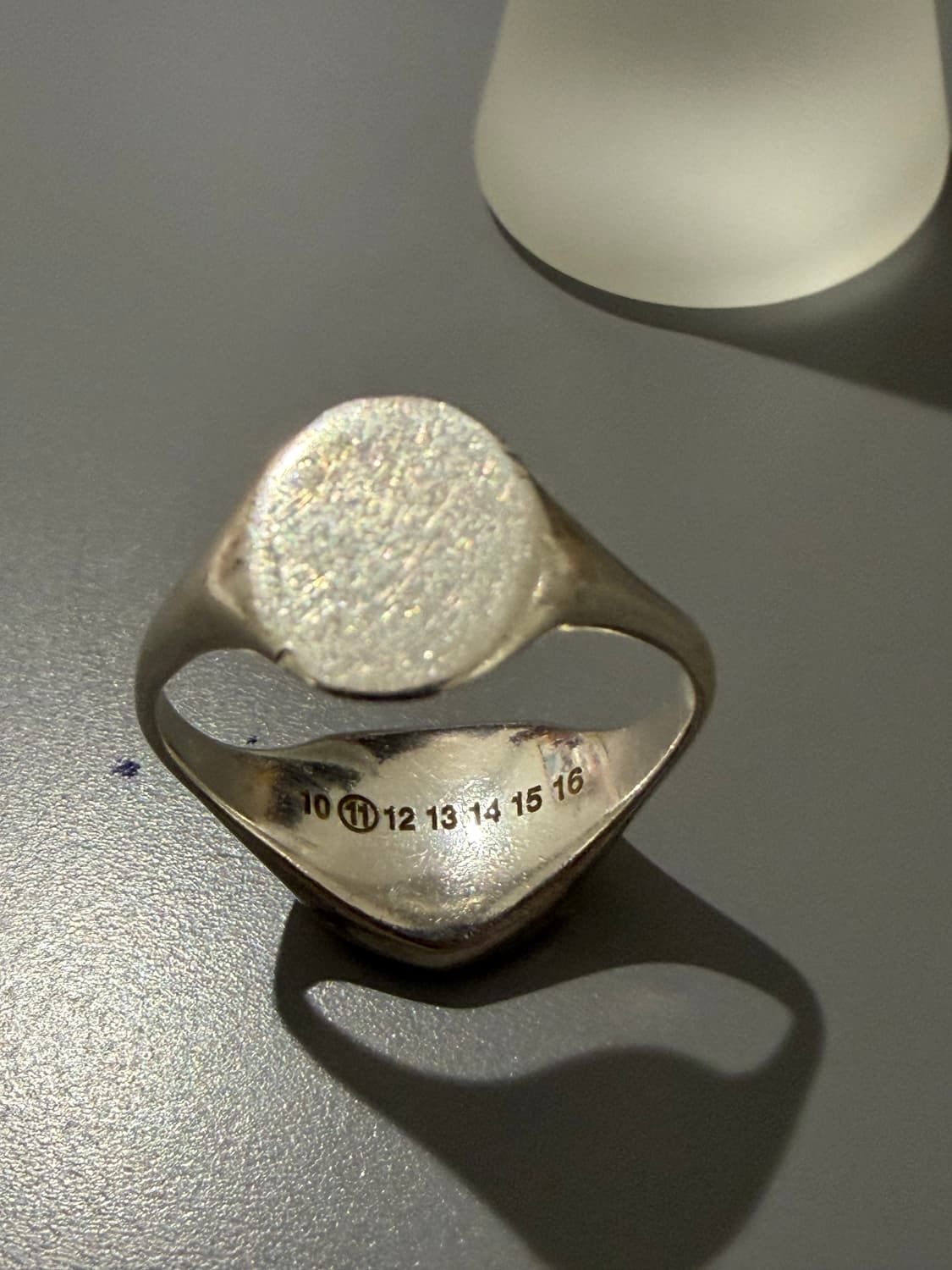 [M=21호] 메종 마르지엘라 마더오브펄 시그넷 링 상품이미지3