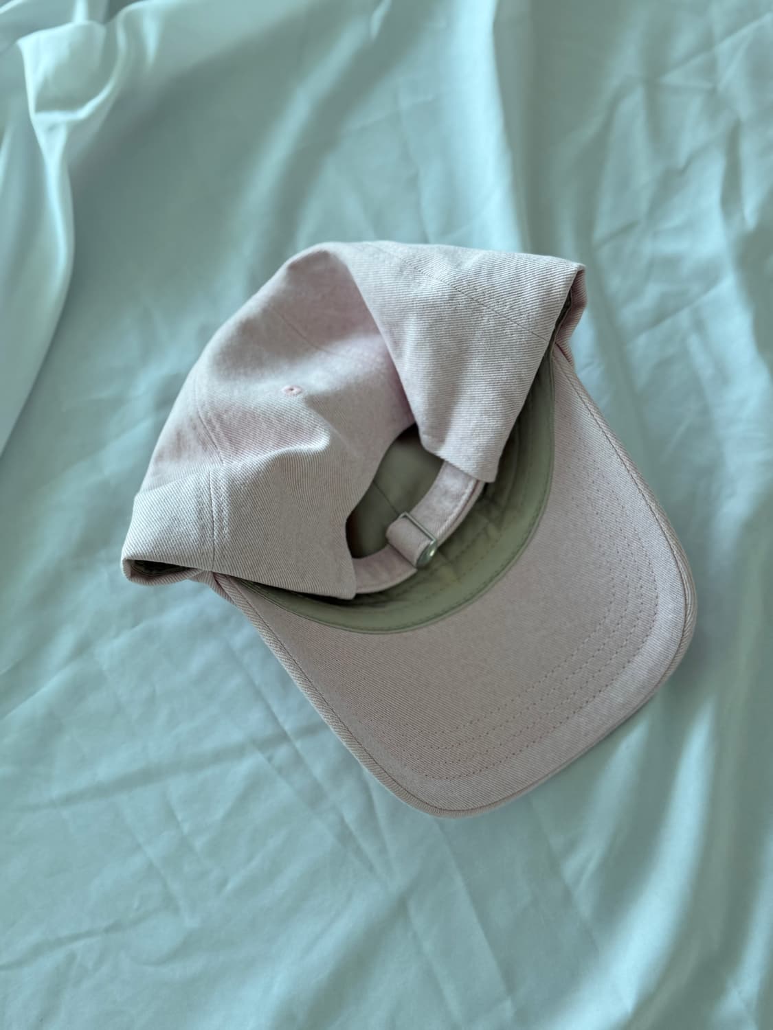 마뗑킴 베이비핑크 로고 자수 캡모자 상품이미지2