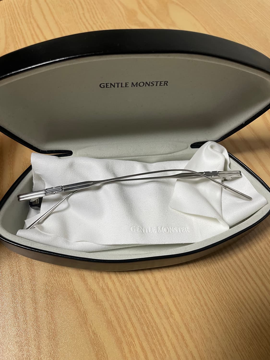 젠틀몬스터 롭 KC1 카키 상품이미지3